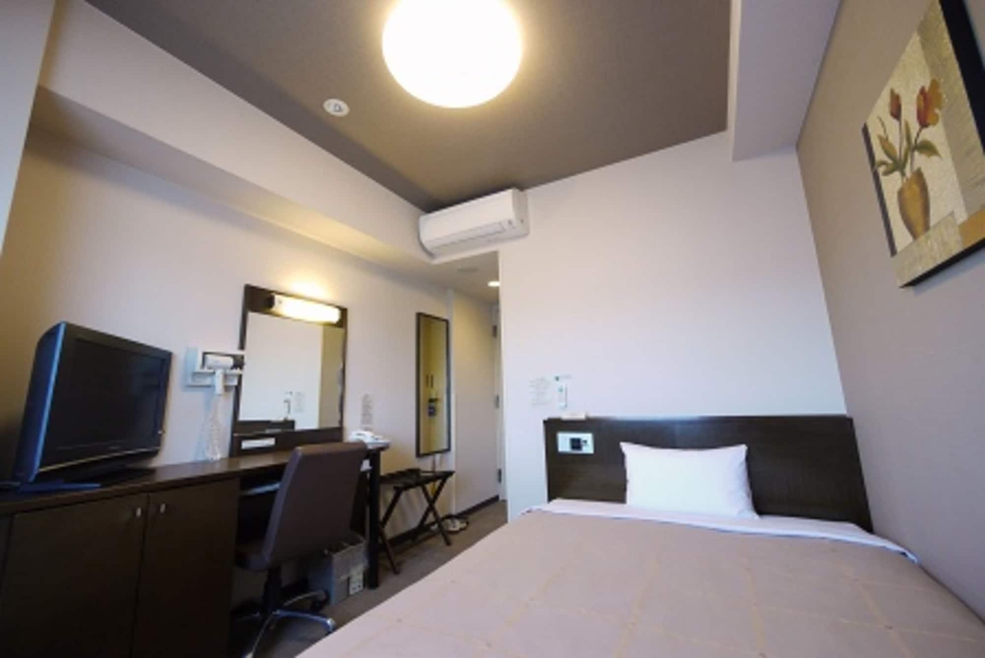 Hotel Route-Inn Higashimuroran Ekimae Dış mekan fotoğraf