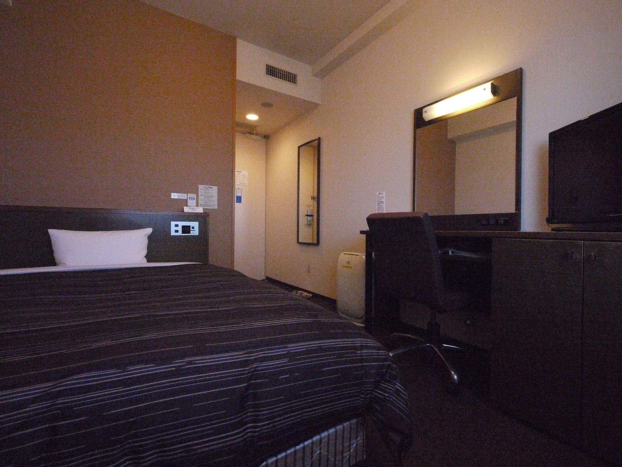 Hotel Route-Inn Higashimuroran Ekimae Dış mekan fotoğraf