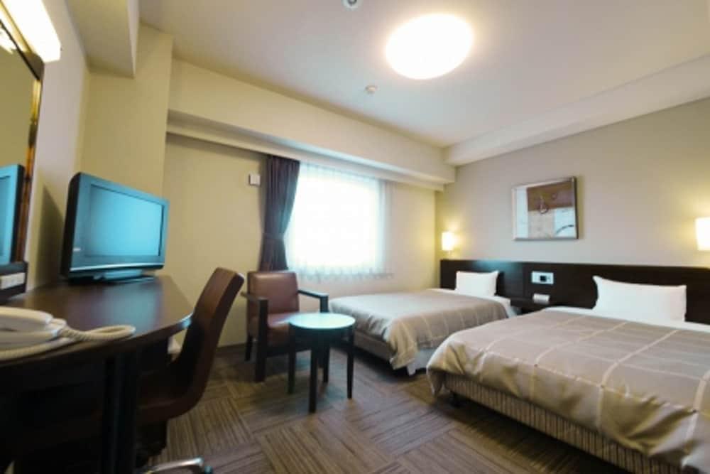 Hotel Route-Inn Higashimuroran Ekimae Dış mekan fotoğraf