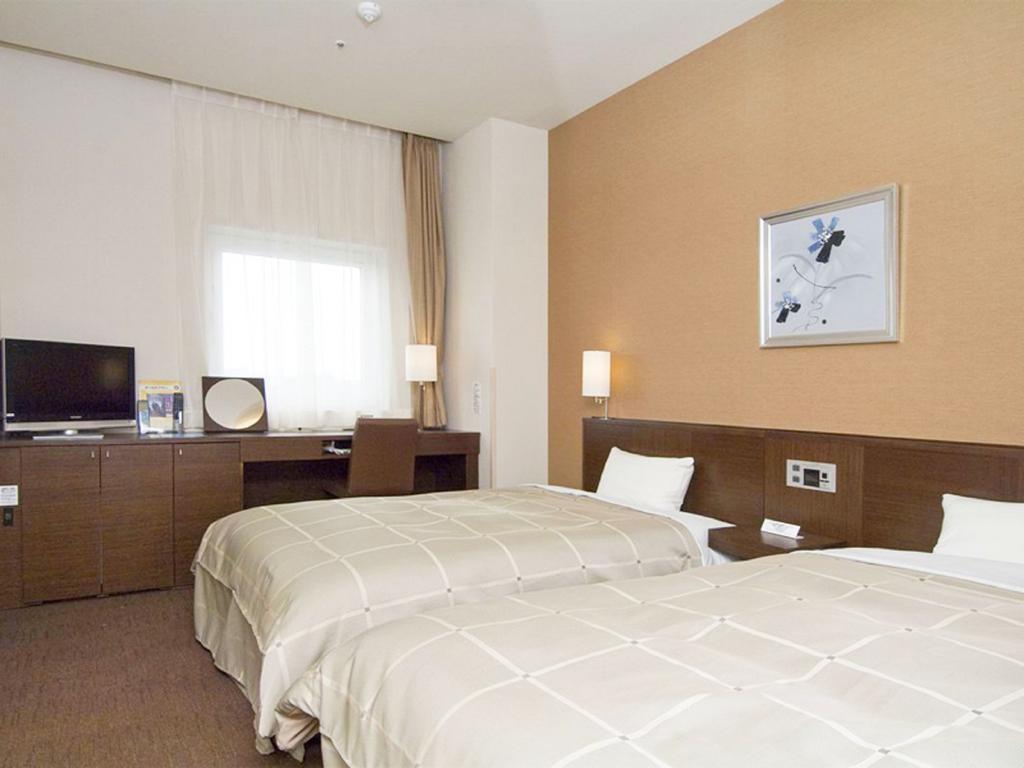Hotel Route-Inn Higashimuroran Ekimae Dış mekan fotoğraf